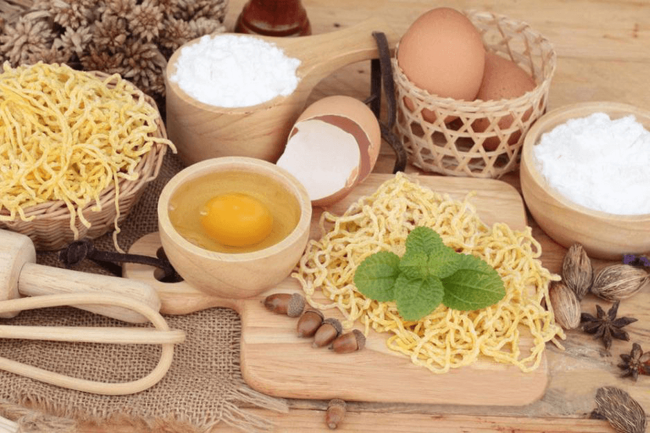 高湯熬制、營養(yǎng)美味，解碼白象食品“湯好喝高湯面”制作工藝